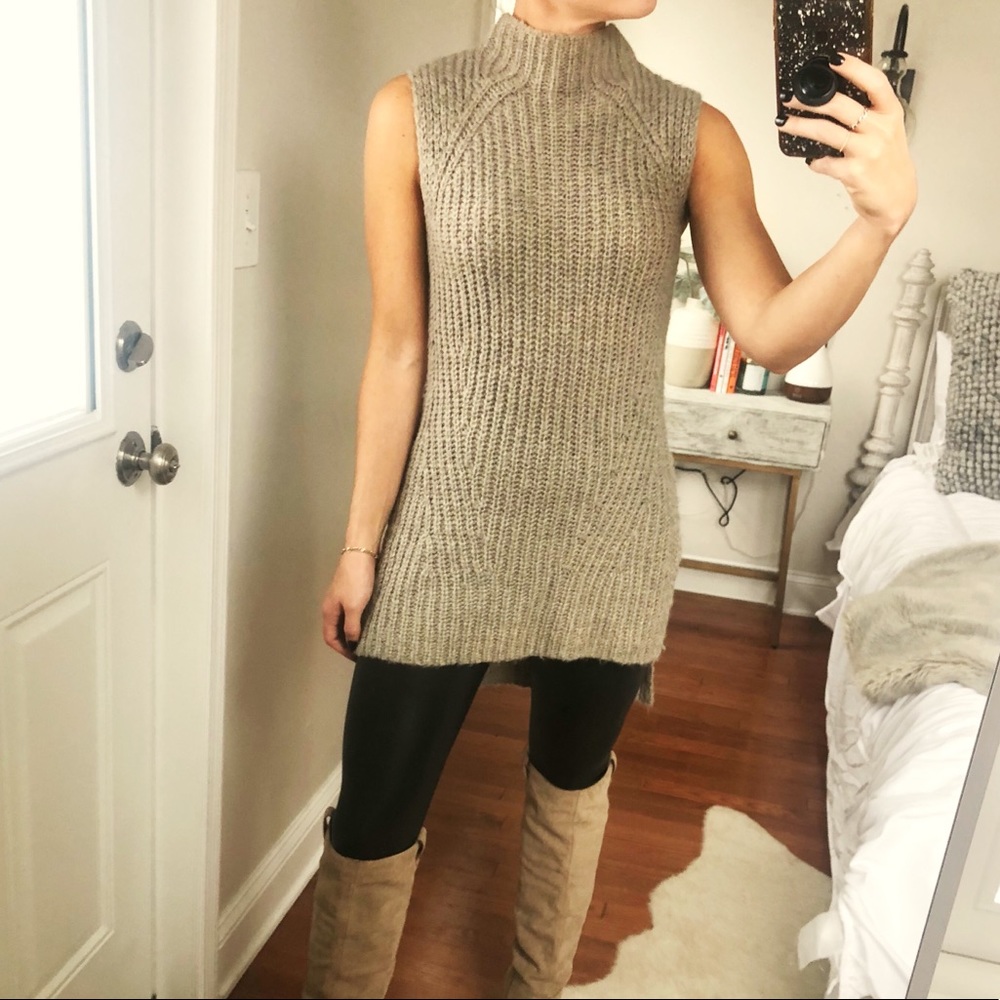 Grey/taupe sleeveless sweater tunic
